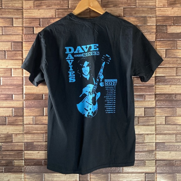 Unisex 2017 Gildan Black Dave Davies Of The Kinks Tour T Shirt - Picture 2 of 8